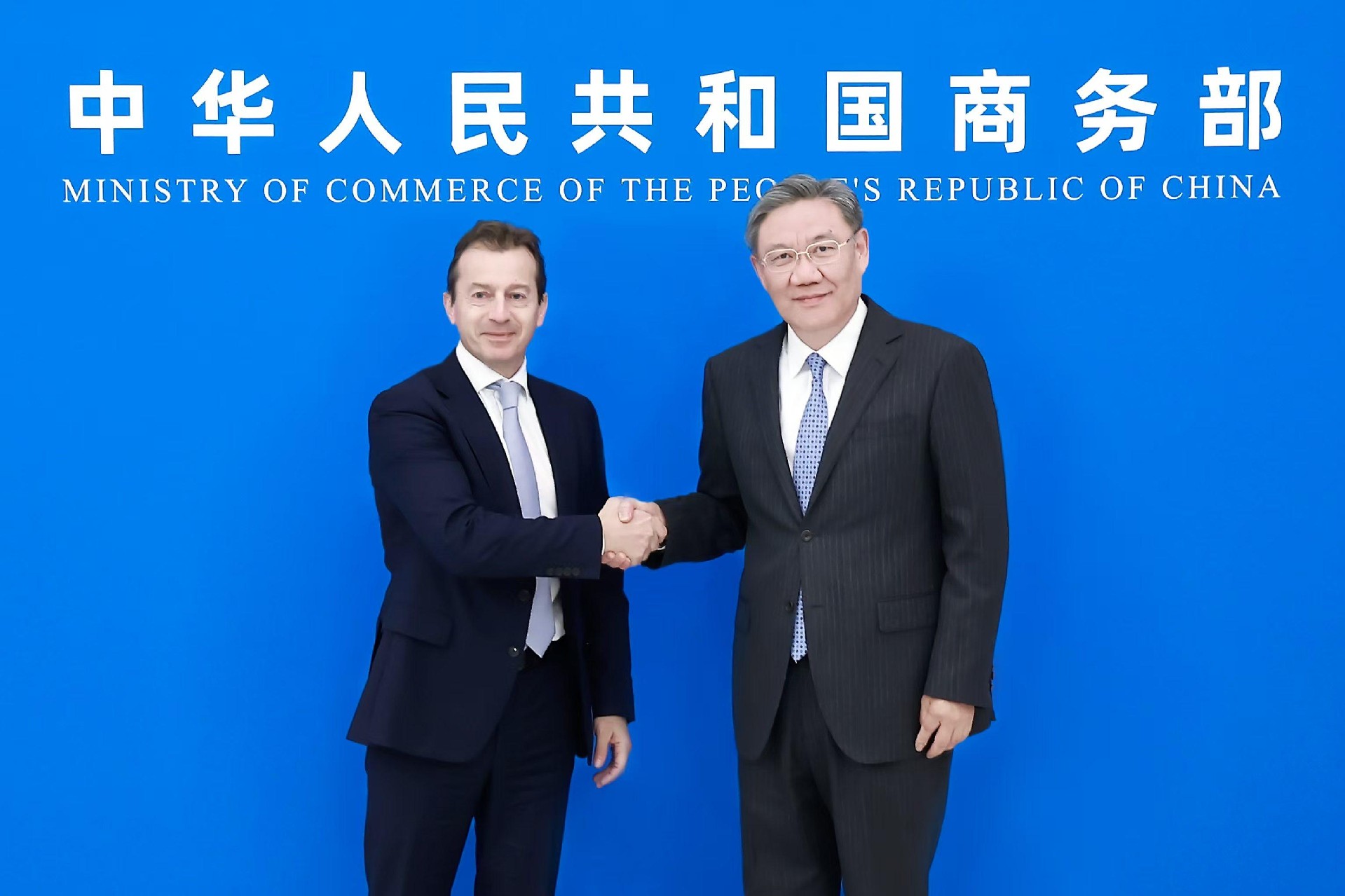 王文濤部長會見空客集團(tuán)首席執(zhí)行官傅里